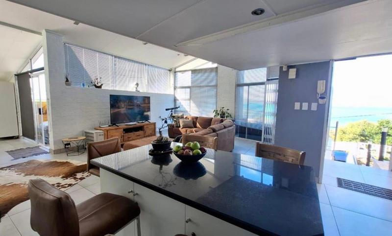 4 Bedroom Property for Sale in Santos Bay Western Cape